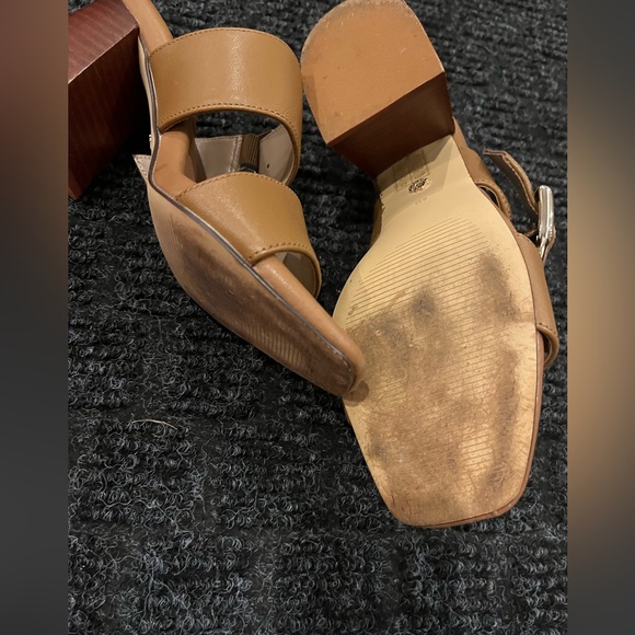 WHBM SHOES - Picture 3 of 5